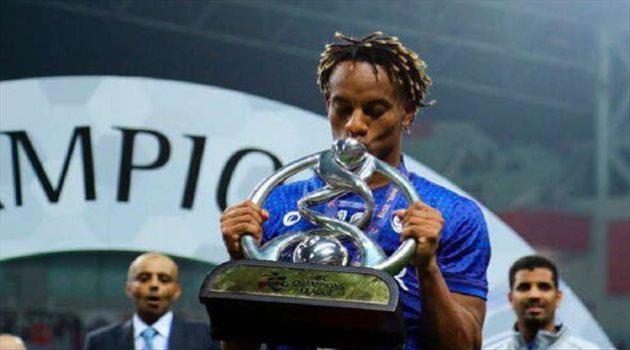 صحف بيرو تتغنى بكاريلو: "الثعبان" قاد الهلال لاقتناص دوري أبطال آسيا