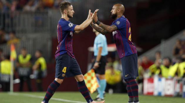 فيدال يضغط بقوة على برشلونة.. والاتحاد الإسباني يتدخل!