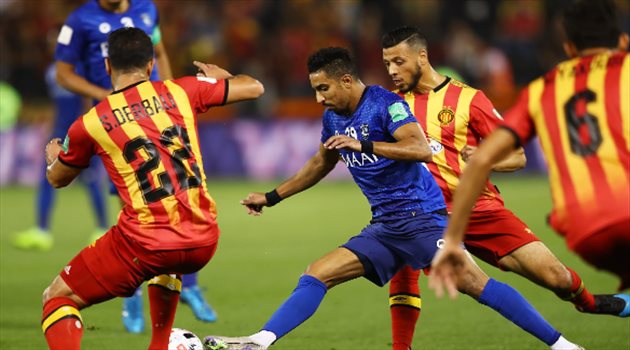 فيديو | الشوط الأول .. الهلال يفرط في التقدم على الترجي وينجو من "كارثة" المعيوف