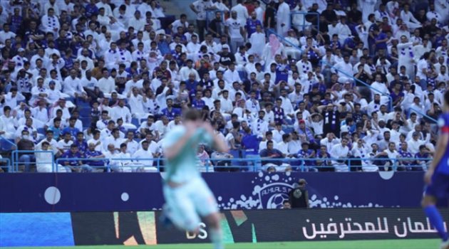 صور| الفوضى تضرب الهلال قبل مواجهة الاتحاد