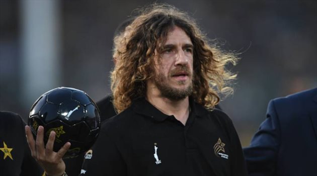 تصريحات مثيرة| وصلة مدح من أسطورة برشلونة لـ"المدافع الأفضل في العالم"