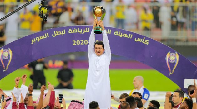 أول رسالة من الحلافي بعد رحيله عن النصر وتعيين أسطورة الأهلي !