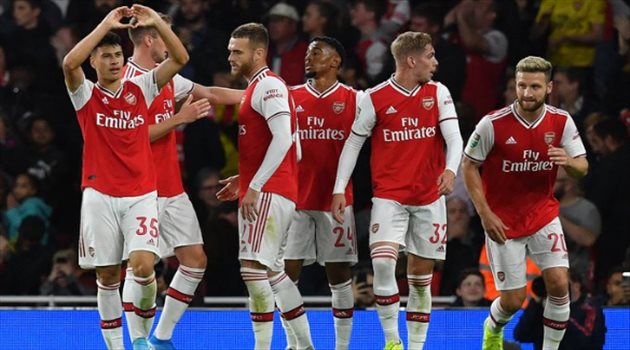 أرسنال يتأهل بسهولة على حساب نوتينجهام وخروج مفاجئ لتوتنهام من كأس الكاراباو