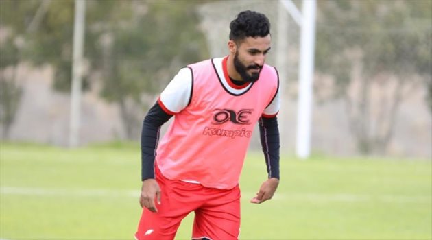  إصابة قوية للاعب أبها تغيبه عن مباراتي الأهلي والهلال