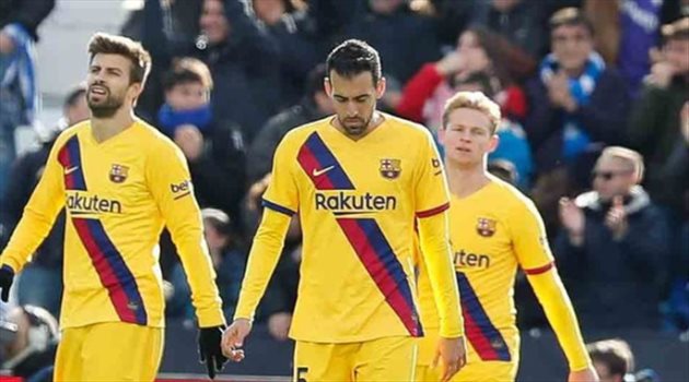 مصائب الغيابات "الدفاعية" تهدد برشلونة قبل قمة دورتموند في دوري الأبطال !