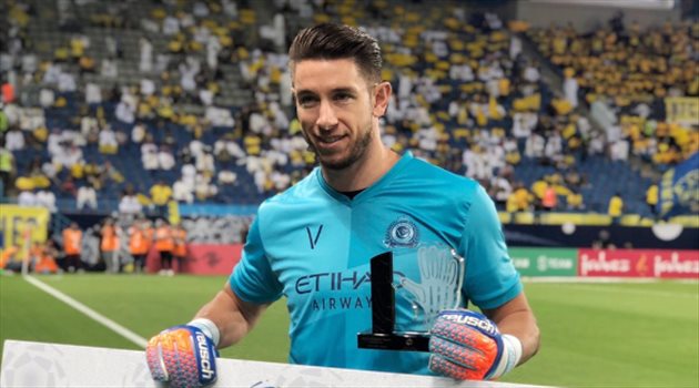 7 أرقام رائعة في مسيرة "الحارس المتمرد" ضمن كتيبة النصر