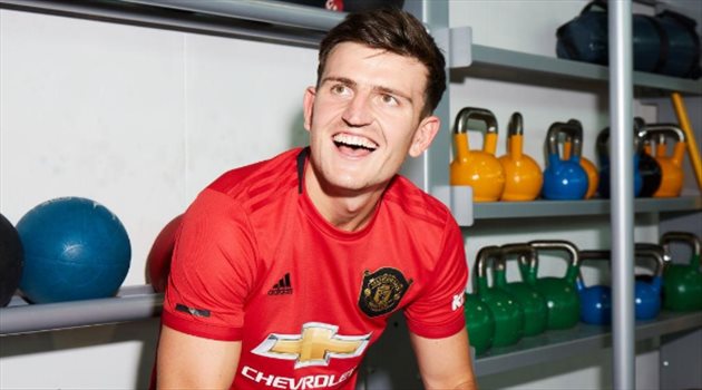 نجم مانشستر يونايتد يغيب عن نهائي الدوري الأوروبي.. وموقف ماجواير