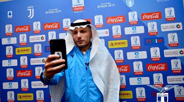 صور.. شاهد نجوم لاتسيو بالزي السعودي قبل مواجهة يوفنتوس في السوبر الإيطالي