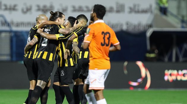 فرصة أخيرة لـ"مهاجم الاتحاد" قبل حسم مصيره في يناير