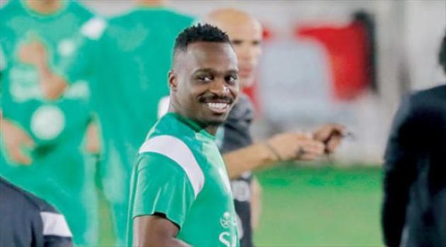 هوساوي ينقذ جروس قبل مباراة الأهلي وضمك