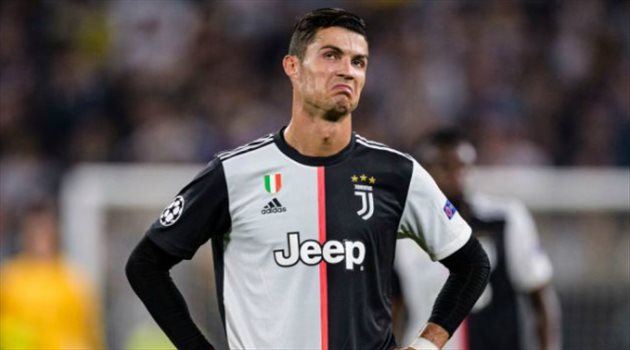 نجم يوفنتوس يفسد خطة كريستيانو رونالدو.. اللاعب حاول حل الأزمة
