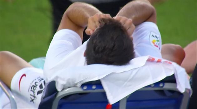 نجم ريال مدريد المعار يتعرض لإصابة خطيرة وينقل للمستشفى