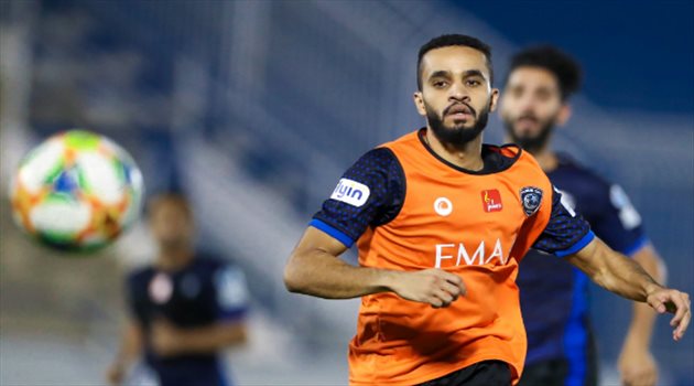 البريك يكشف حجم إصابته.. ويعد جماهير الهلال بمزيد من الألقاب