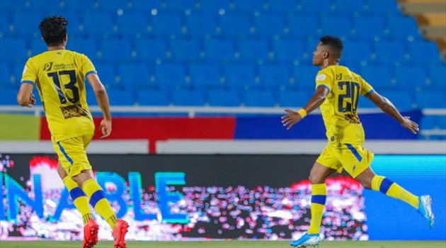 "النيران الصديقة" تجبر التعاون على التعادل مع الحزم