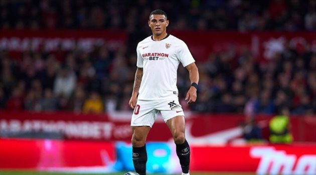 مدافع إشبيلية يشعل الصراع بين ريال مدريد وليفربول