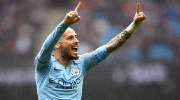 هدف الهلال والنصر.. نادي قطري يقترب من أسطورة السيتي