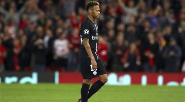 دفاعا عن نيمار.. تصريحات مثيرة من أسطورة برشلونة