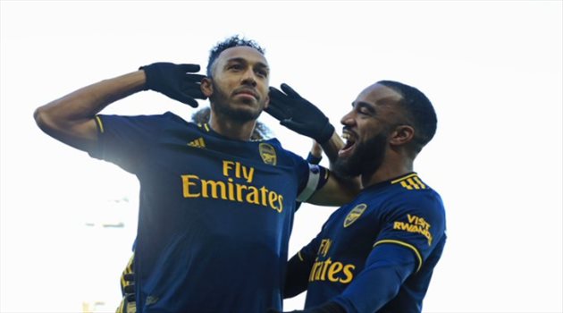 هل ينتقل إلى ريال مدريد؟ أوباميانج يحسم مستقبله