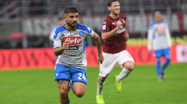 التعادل يحسم قمة الدوري الإيطالي بين ميلان ونابولي