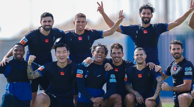 الهلال يواصل تدريباته استعدادا لمواجهة الجبلين في كأس الملك