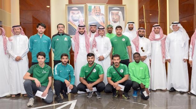 صور.. رئيس هيئة الرياضة يكرم النجوم الرياضيين أصحاب الإنجازات
