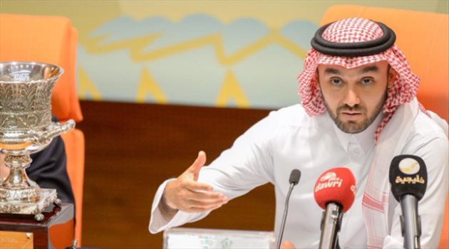  وزير الرياضة يتحدث عن مستقبل الدوري السعودي والتأثر الأوروبي
