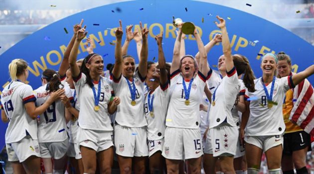 الولايات المتحدة تتوج بكأس العالم للسيدات على حساب هولندا