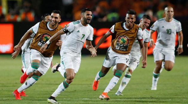 نجم الأهلي يزين قائمة الجزائر في كأس أمم إفريقيا 2023