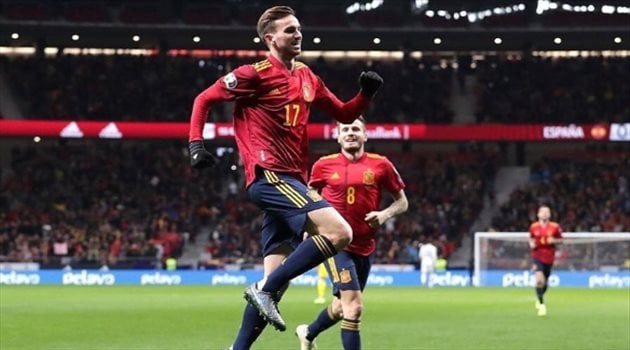 فابيان رويز النصر ومانشستر يونايتد في صدام مباشر .. مستقبل فابيان رويز يشتعل