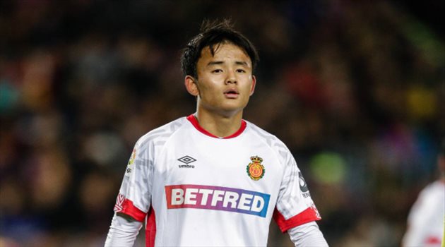 تعليق مثير من نجم ريال مدريد المعار على صافرات جماهير برشلونة !