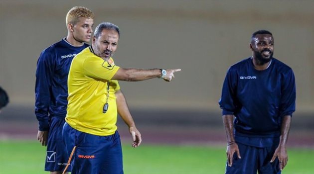 مدرب عرعر يكشف مفاجأة عن مباراة الهلال