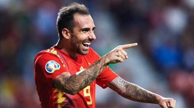 مهاجم إسبانيا يصنع التاريخ بعد شهر واحد على بداية الموسم !