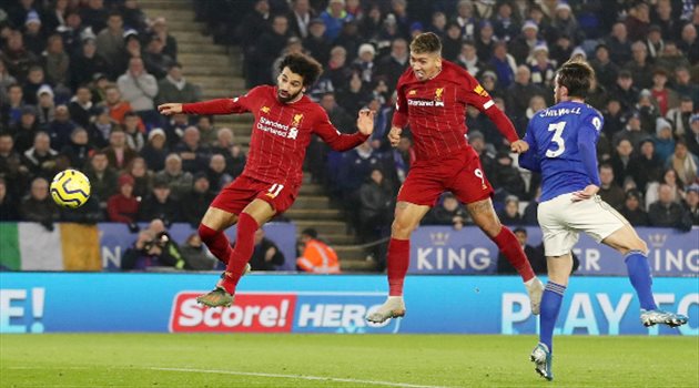 قطار ليفربول يدهس ليستر سيتي في طريقه إلى لقب الدوري الإنجليزي