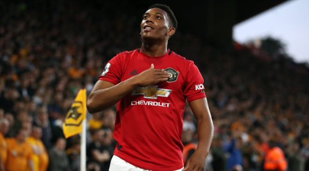 اختيار غير متوقع لنجم مانشستر يونايتد في انتقالات يناير
