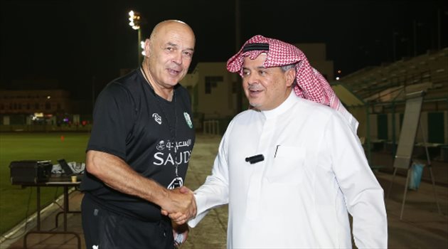 اتفاق سري بين بن مشعل وجروس يفجر مفاجأة سارة لجماهير الأهلي