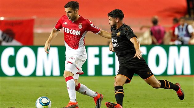 حان موعد الاعتزال.. موناكو يعلن رسميا رحيل فابريجاس 