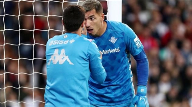 حدث غريب.. حارس بيتيس أوقف ريال مدريد بـ"عين واحدة"