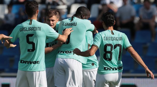 سيناريو مجنون بين إنتر وساسولو في الدوري الإيطالي.. والأفاعي تطارد السيدة العجوز