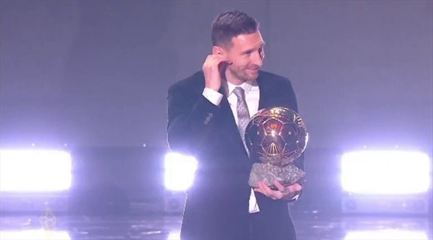 الكرة الذهبية| ترتيب أفضل 30 لاعب في العالم.. وميسي يحصد كرته السادسة