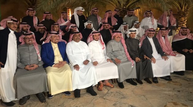 صورة تذكارية لـ30 نصراويا في منزل الحلافي