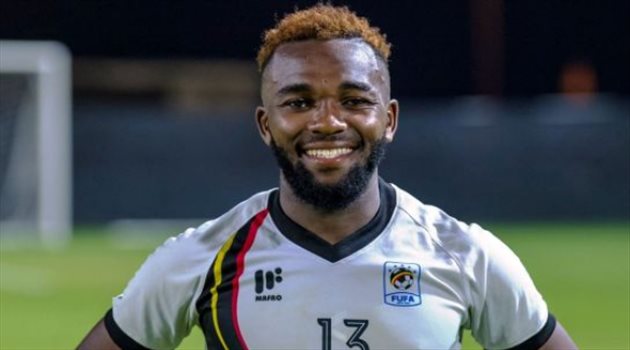 بيراميدز يقطع الطريق على الهلال ويقترب من ضم مهاجم أوغندا