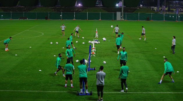 الأمطار تستقبل تدريبات الأخضر الأخيرة استعدادا لأستراليا