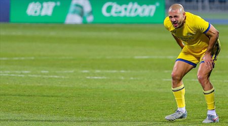 أمرابط يحارب كورونا بحفظ القرآن الكريم