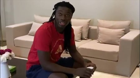 فيديو| جوميز يشارك في تحدي تنظيف المنزل ويدعو نجوم الهلال