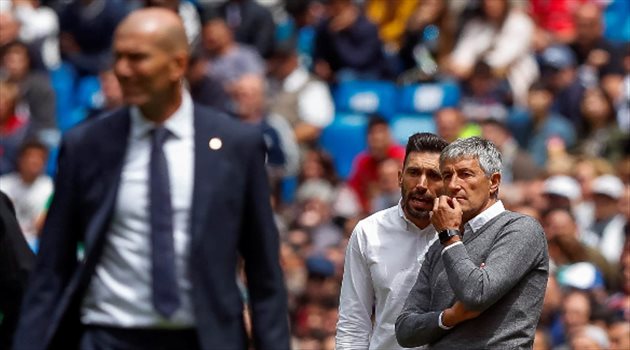 ماذا يفعل مدرب برشلونة الجديد حين يلتقي ريال مدريد على برنابيو.. "ثلاثة بدون ميسي"