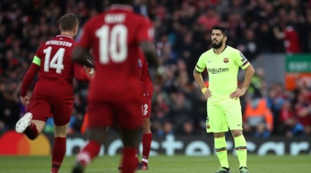 برشلونة وليفربول- سواريز لويس سواريز يصل إيطاليا ويوفنتوس ينتظر