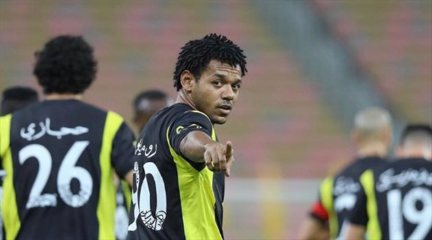 ميركاتو ناري.. النصر يفاوض "رومارينهو" الاتحاد ونجم الهلال المجمد