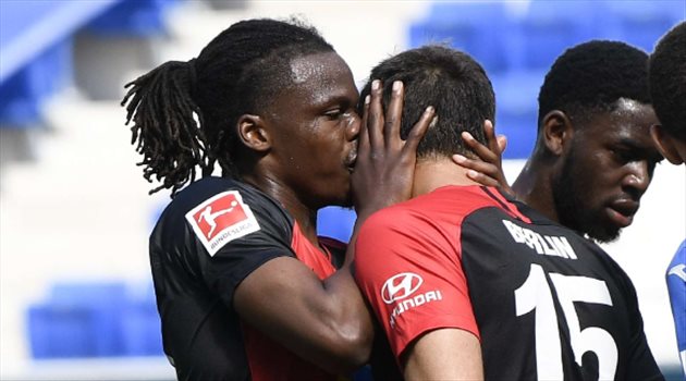 الاتحاد الألماني يكشف: هل يعاقب اللاعبين على خرق قوانين التباعد والاحتفال بالأهداف ؟!