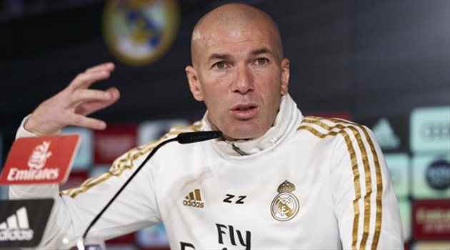  تصريحات نارية لزيدان بعد إنفراد ريال مدريد بصدارة الدوري الإسباني
