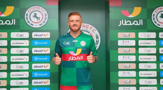 رسميا.. الاتفاق يتعاقد مع البرازيلي باربوسا دي سوزا